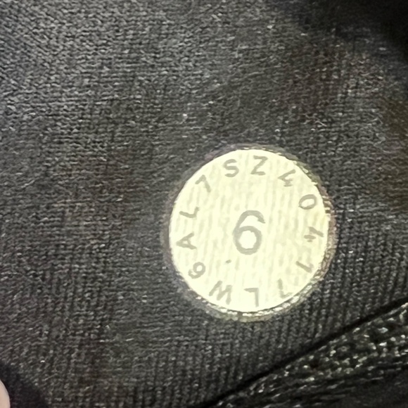 Lululemon Swift Speed High-Rise Crop 21" Black Size 6 - Picture 10 of 10